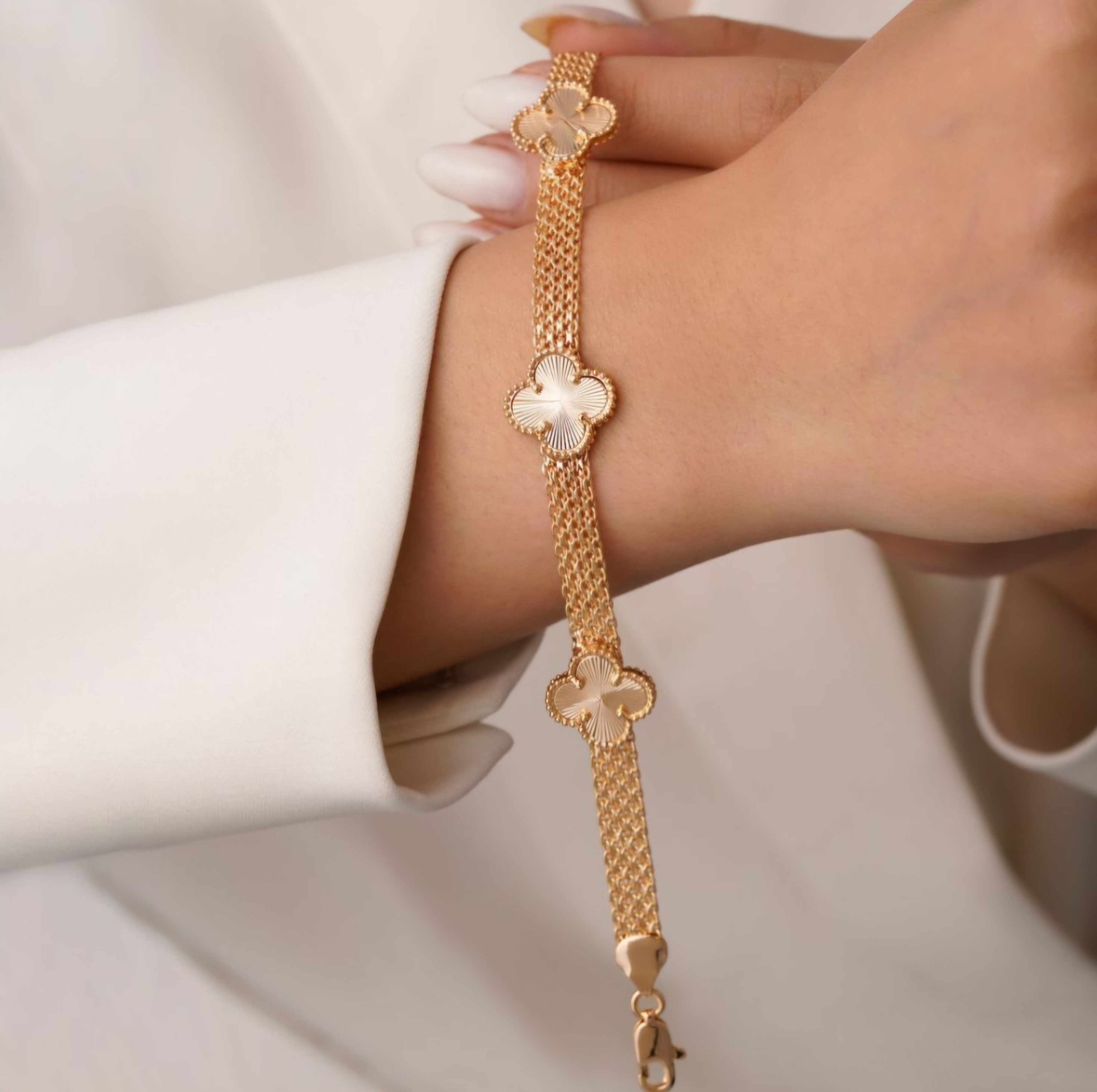 دستبند ونکلیف طلایی برند ysx