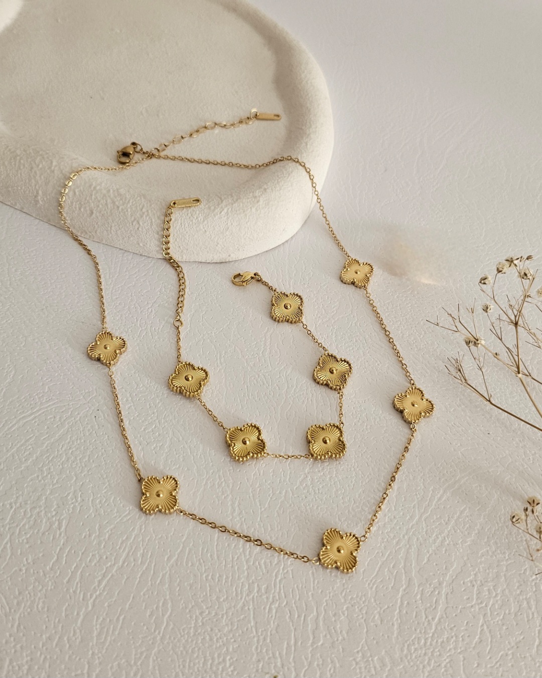 نیمست پنج گل طلایی ونکلیف با حک برند