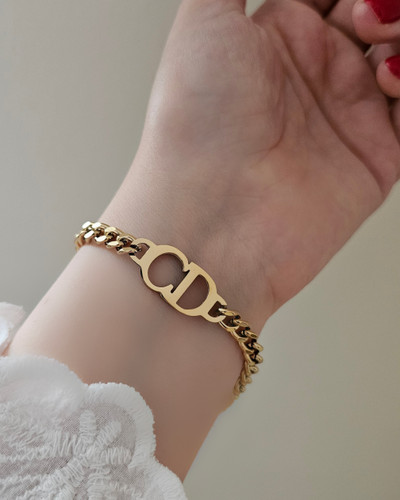 دستبند زنجیری کریستین دیور طلایی مستر کوالیتی