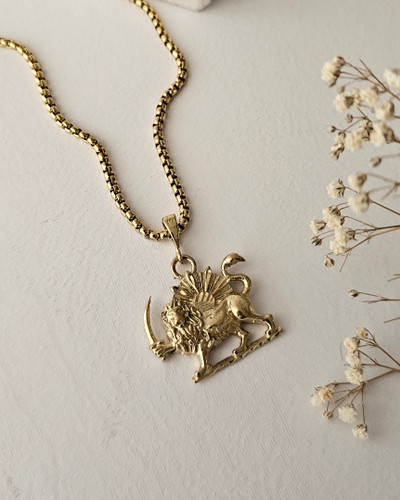 گردنبند شیر طلایی (دقیقا نمونه طلا)